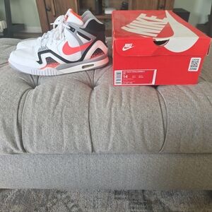 Nike Mens' White and Red Air Tech Challenge II Basketball Shoes Size 14